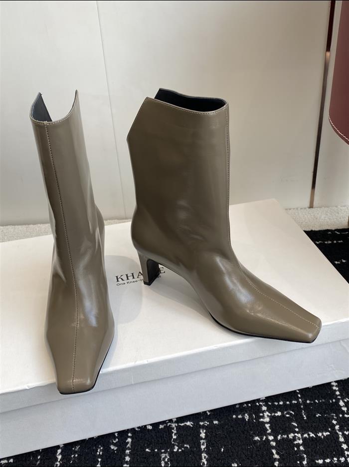 20251128174410791 390